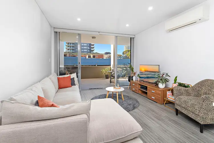 Third view of Homely apartment listing, 3/22 Gladstone Avenue, Wollongong NSW 2500
