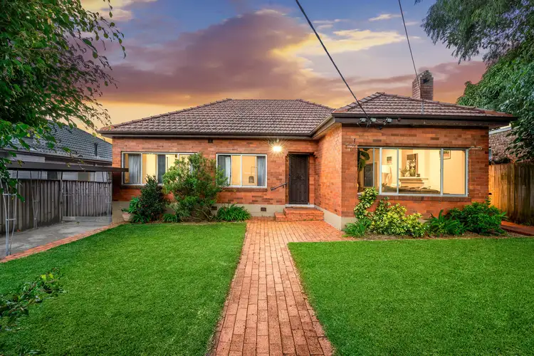 8 Waratah Street, Freshwater NSW 2096