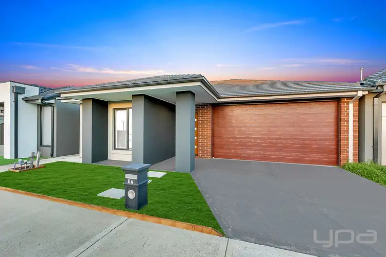 Second view of Homely house listing, 17 Bowenia Avenue, Craigieburn VIC 3064
