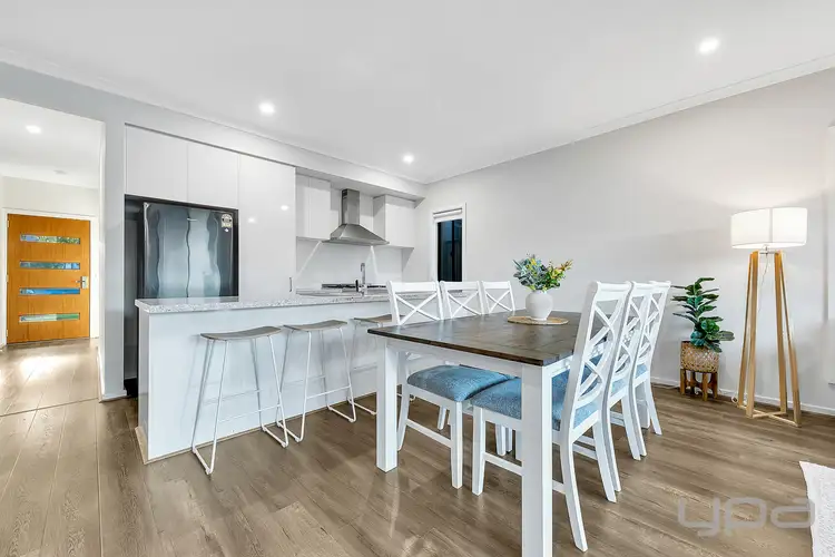 Sixth view of Homely house listing, 17 Bowenia Avenue, Craigieburn VIC 3064
