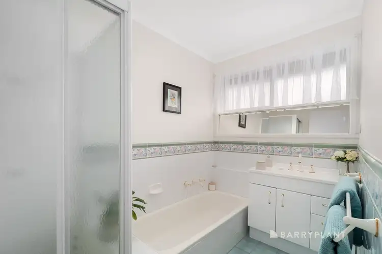 Sixth view of Homely house listing, 7 Whernside Court, Mill Park VIC 3082