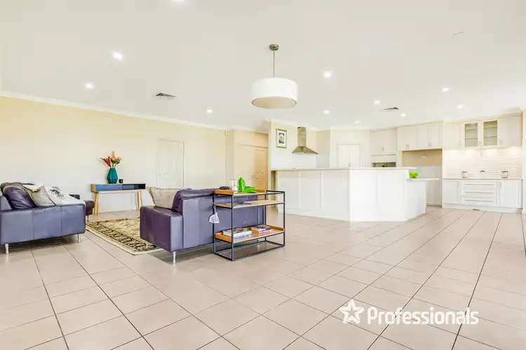 Sixth view of Homely house listing, 6 Annunziata Court, Mildura VIC 3500