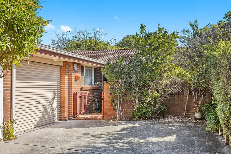 Main view of Homely villa listing, 3/76 Kenny Street, Wollongong NSW 2500