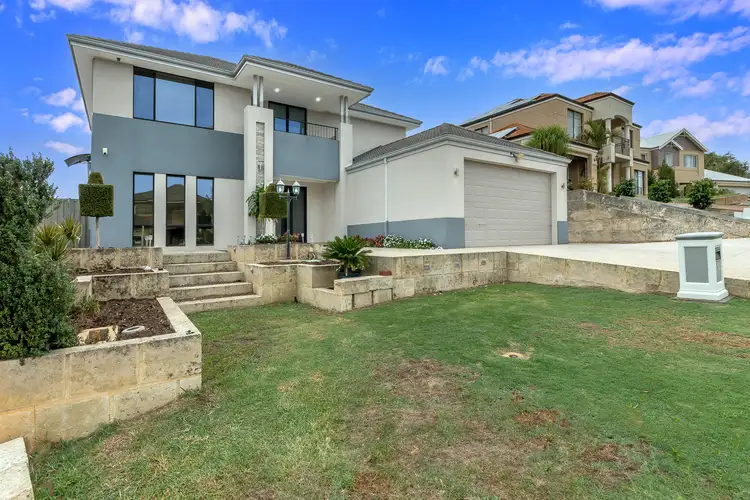 10 Hillview Place
