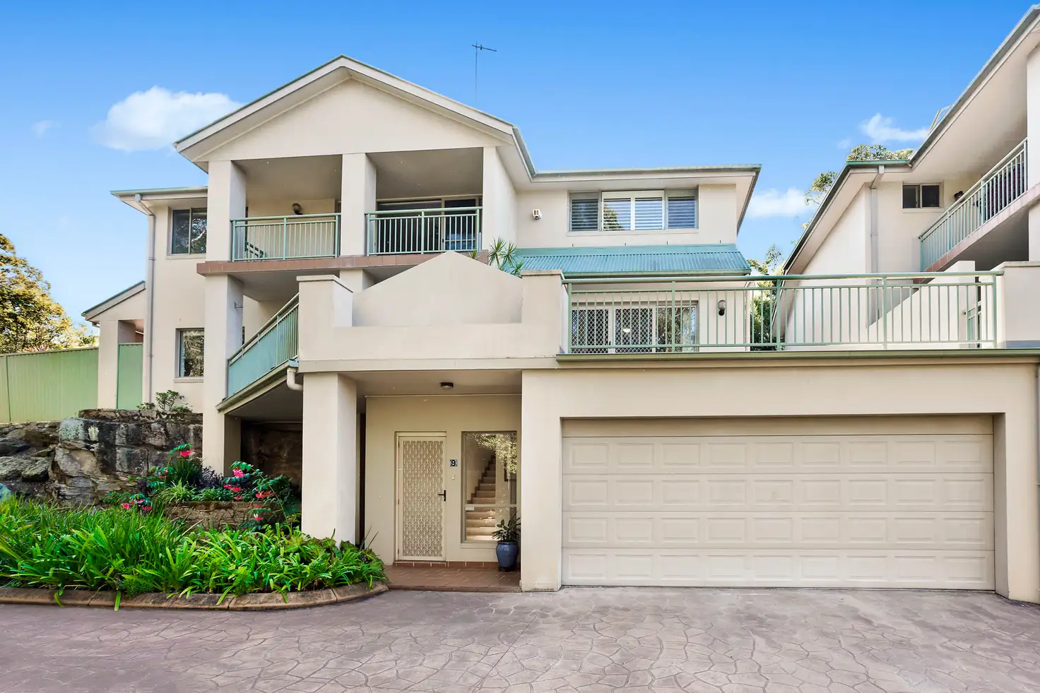 Main view of Homely townhouse listing, 9/57 Jervis Drive, Illawong NSW 2234
