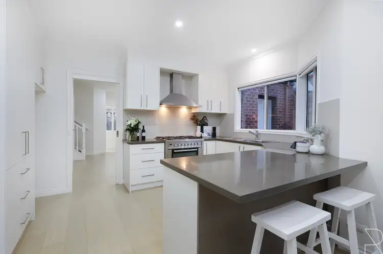 Fourth view of Homely house listing, 2 Kingshott Close, Williamstown VIC 3016