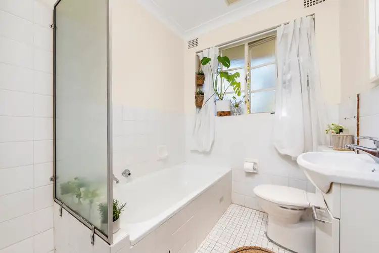 Fifth view of Homely apartment listing, 41/2A Yardley Avenue, Waitara NSW 2077