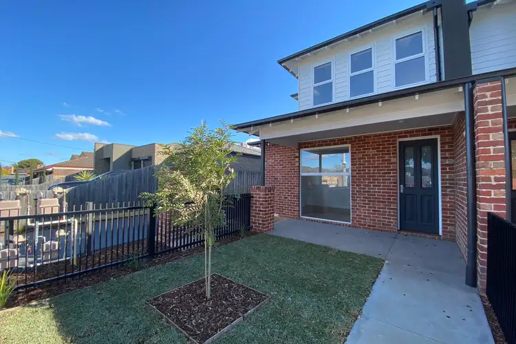 Main view of Homely townhouse listing, 2/9 Smith Street, Reservoir VIC 3073