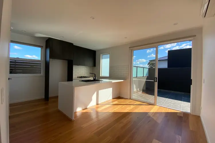 Fifth view of Homely townhouse listing, 2/9 Smith Street, Reservoir VIC 3073