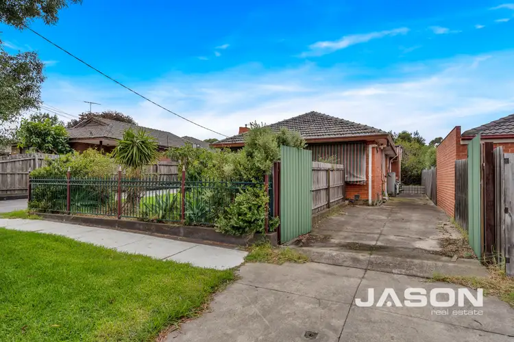 Second view of Homely house listing, 2 Marmal Court, Tullamarine VIC 3043