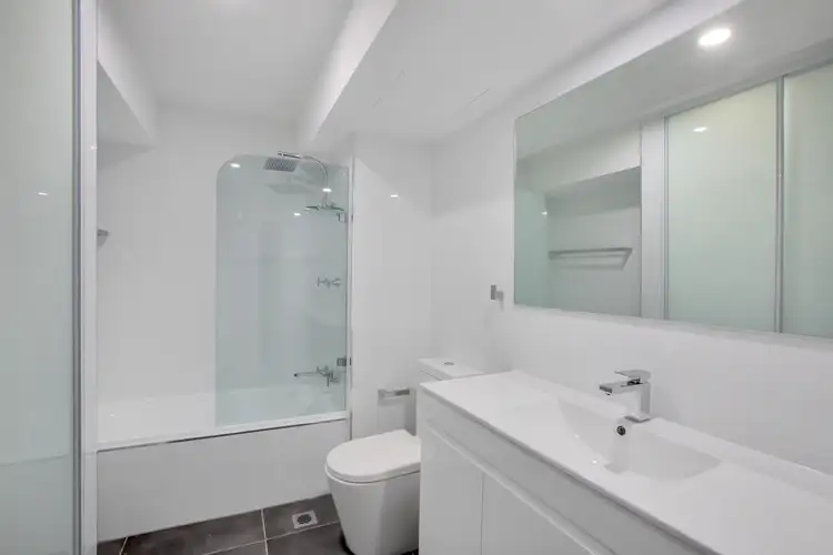 Fourth view of Homely apartment listing, 203/2-6 Birtley Place, Elizabeth Bay NSW 2011