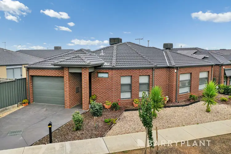Main view of Homely unit listing, 1/25 Cotton Field Way, Brookfield VIC 3338