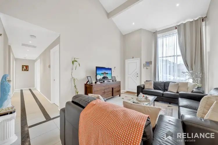 Fifth view of Homely house listing, 2 Erin Street, Hillside VIC 3037