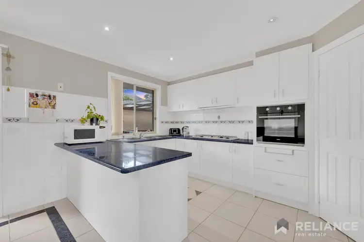 Sixth view of Homely house listing, 2 Erin Street, Hillside VIC 3037