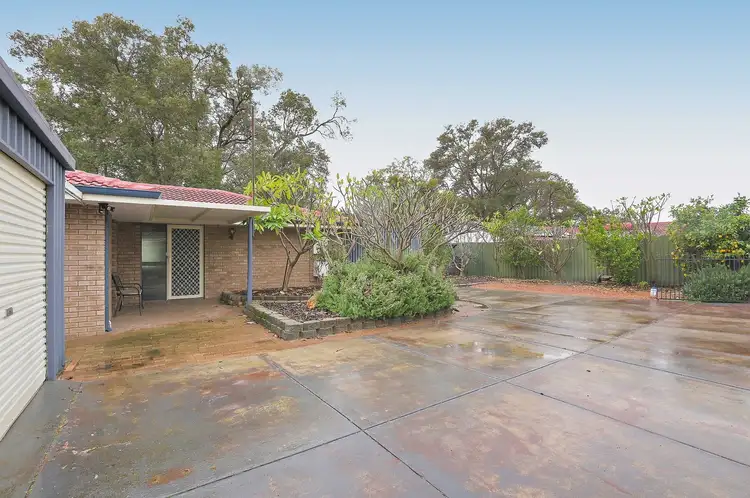 8 Ningaloo, Thornlie WA 6108