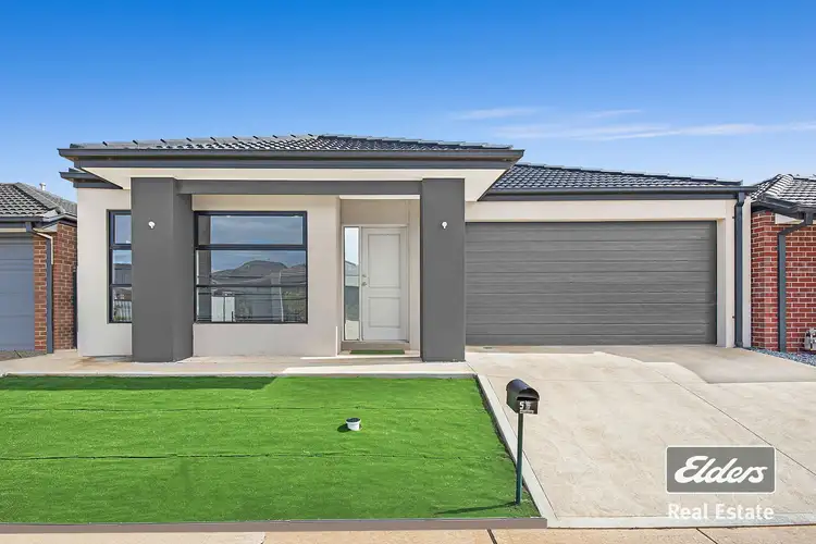 5 MacLaren Drive, Melton South VIC 3338