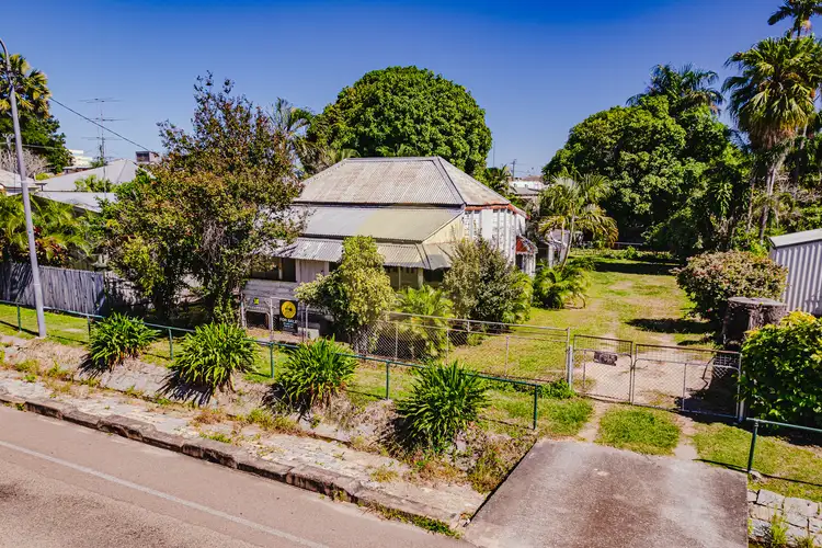 18 Deane Street, Charters Towers City QLD 4820