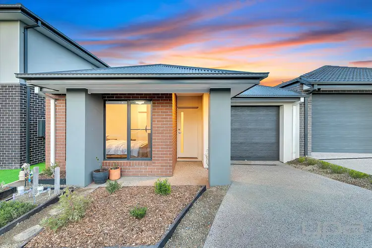 5 Bowenia Avenue