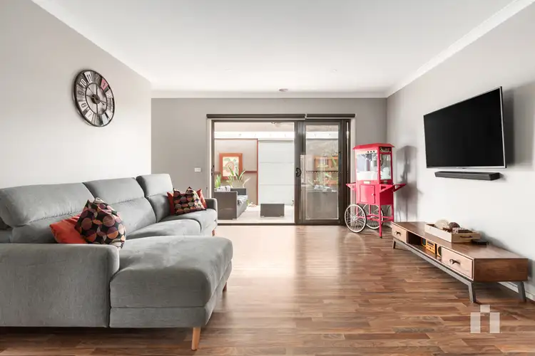 Sixth view of Homely house listing, 27 Mandalay Circuit, Beveridge VIC 3753