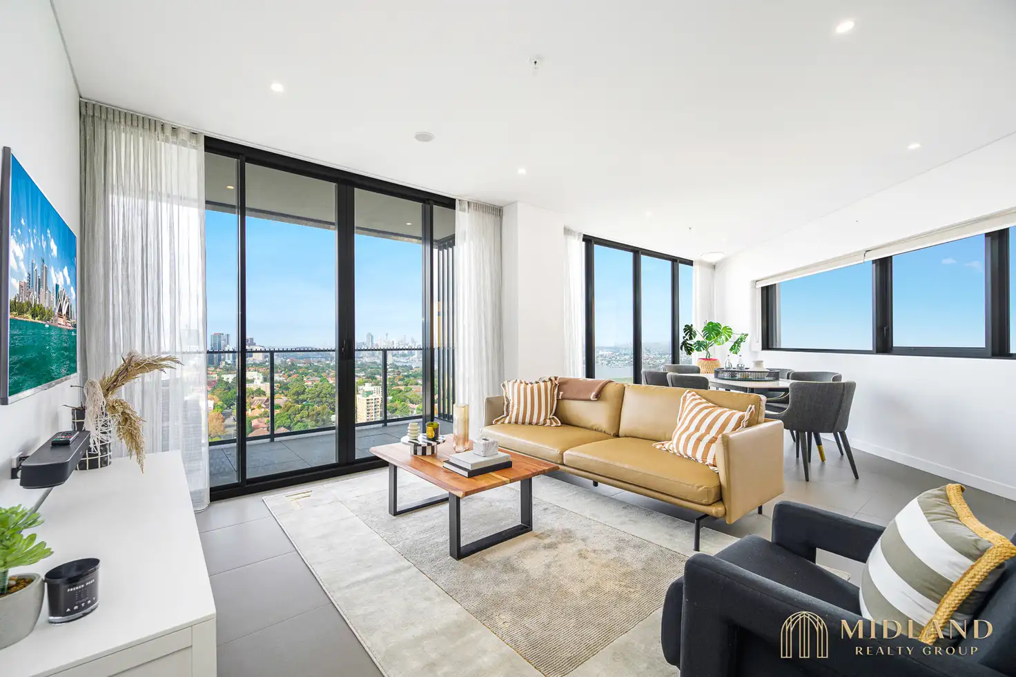 Main view of Homely unit listing, 2302/472 Pacific Highway, St Leonards NSW 2065