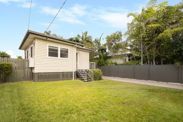 56 Thomas Street, Clontarf QLD 4019