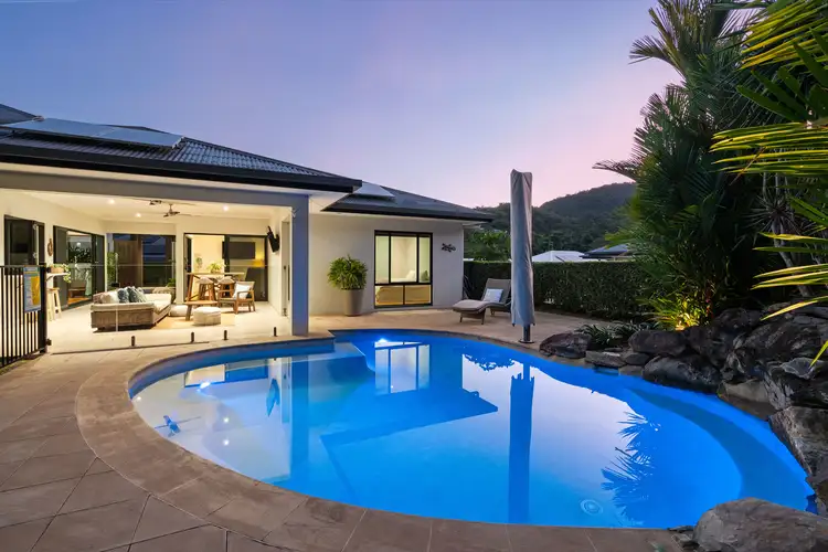 7 Wirrega Close, Caravonica QLD 4878