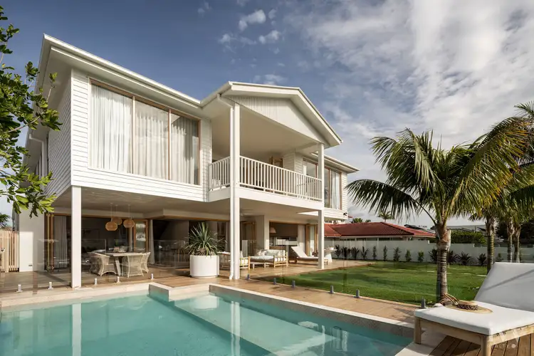 5 Paterson Place, Paradise Point QLD 4216