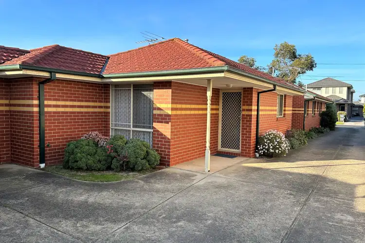 2/33 Linnet Street, Altona VIC 3018