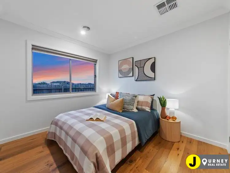 35 Hartland Drive, Cranbourne North VIC 3977