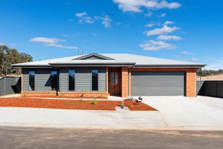 4 Yulawil Avenue, Campbells Creek VIC 3451