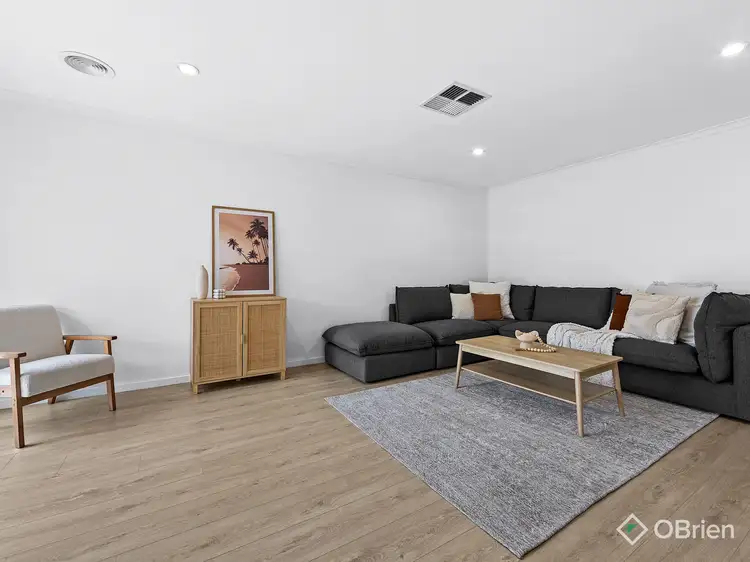 Second view of Homely house listing, 7 Bunya Close, Caroline Springs VIC 3023