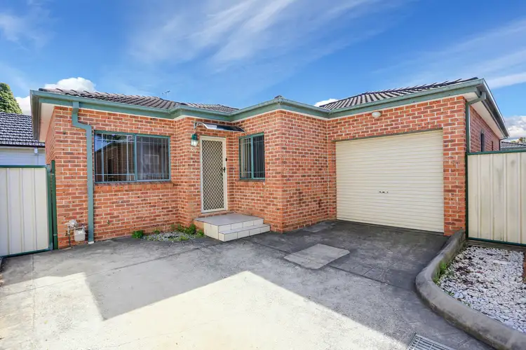 20 Barangaroo Road, Toongabbie NSW 2146