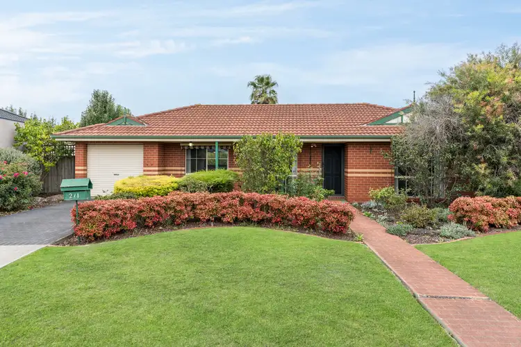 Main view of Homely unit listing, 2/1 Harris Court, Bell Post Hill VIC 3215