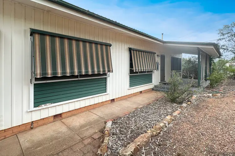 12 Madden Street, Cobar NSW 2835