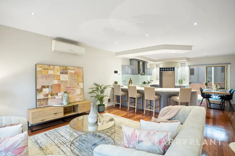 2 Dundee Street, Watsonia North VIC 3087