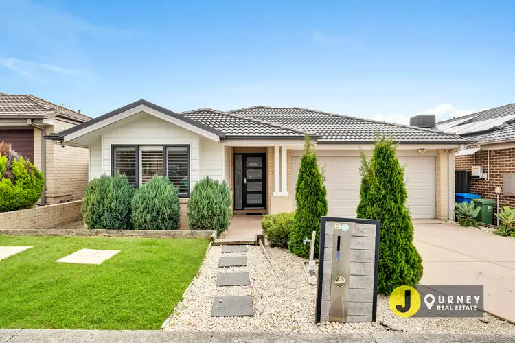 14 Shelburn Way, Cranbourne East VIC 3977