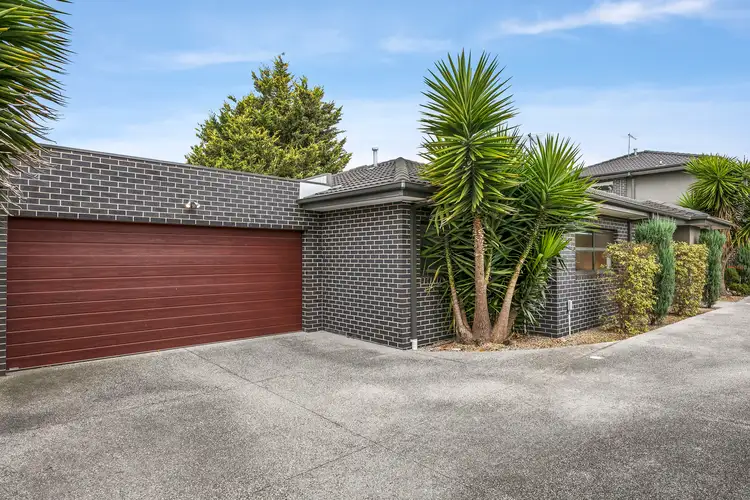 Main view of Homely unit listing, 2/15 Ethel Street, Oak Park VIC 3046
