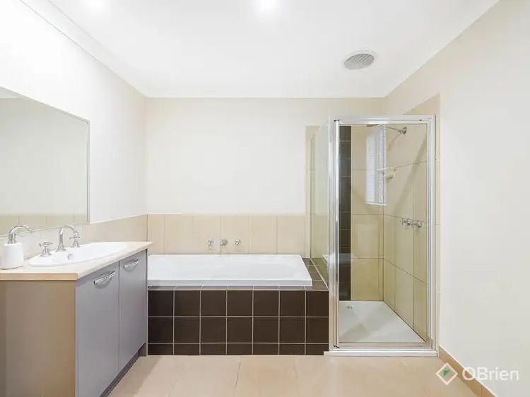 Fifth view of Homely house listing, 32 Hatchlands Drive, Deer Park VIC 3023
