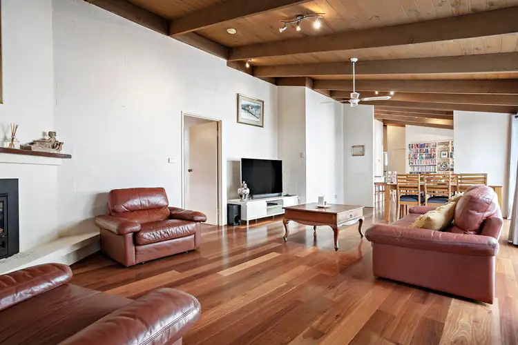 Fifth view of Homely house listing, 2 Hedwig Drive, Mooroolbark VIC 3138