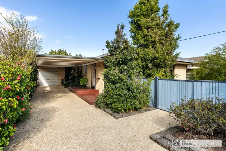 19 James Avenue, Seaholme VIC 3018