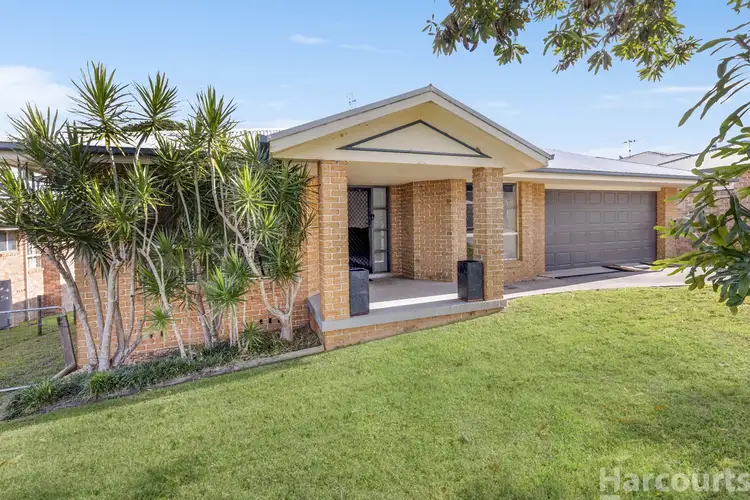 15 Springfields Drive, Greenhill NSW 2440