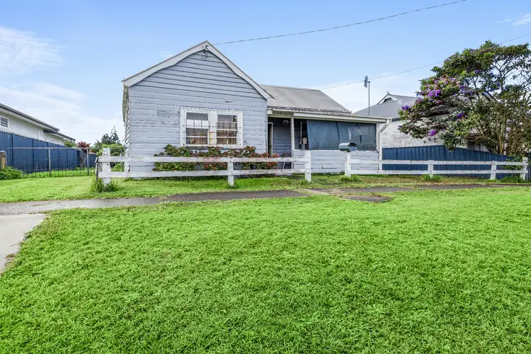 7 Tozer Street, West Kempsey NSW 2440