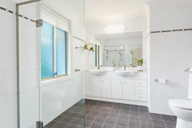 Sixth view of Homely house listing, 2 Jessica Place, Mount Colah NSW 2079