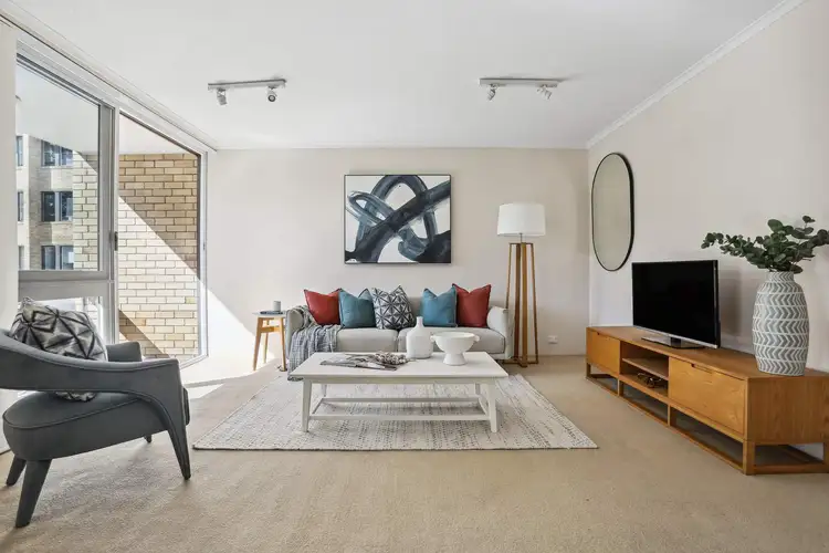 26/102 Young Street