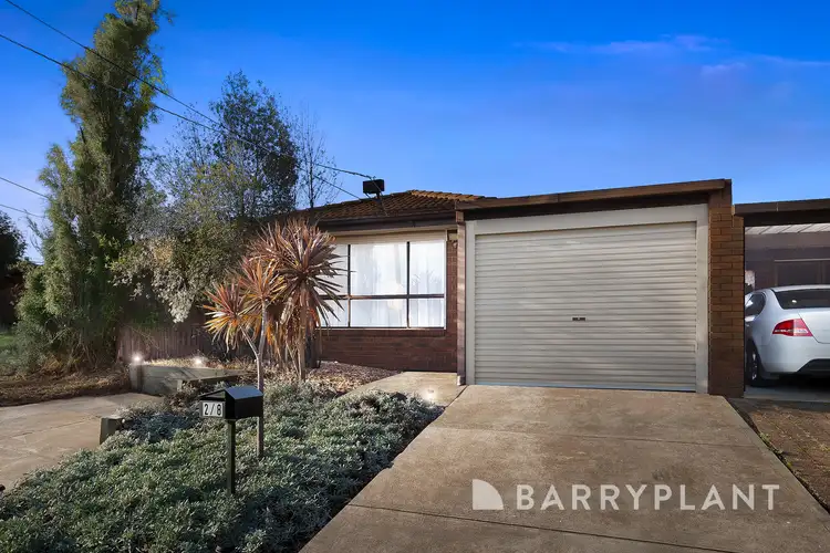 2/8 Kingdom Avenue, Kings Park VIC 3021