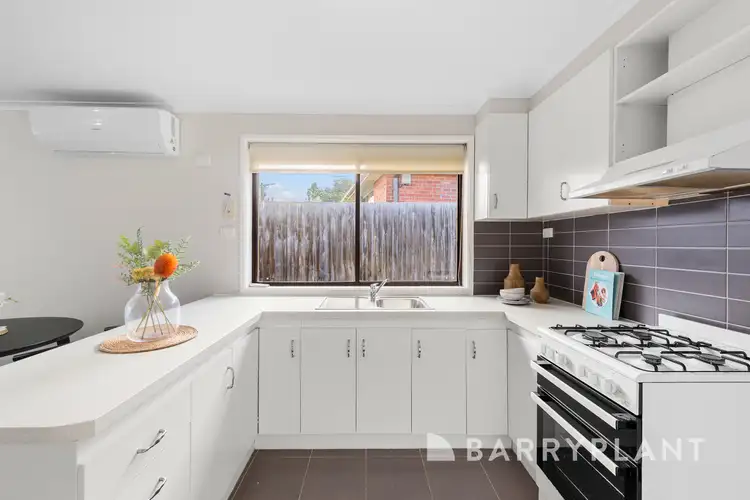 Sixth view of Homely unit listing, 2/8 Kingdom Avenue, Kings Park VIC 3021