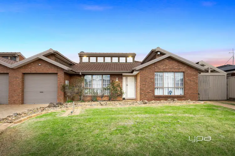 2/19 Delbridge Drive, Sydenham VIC 3037