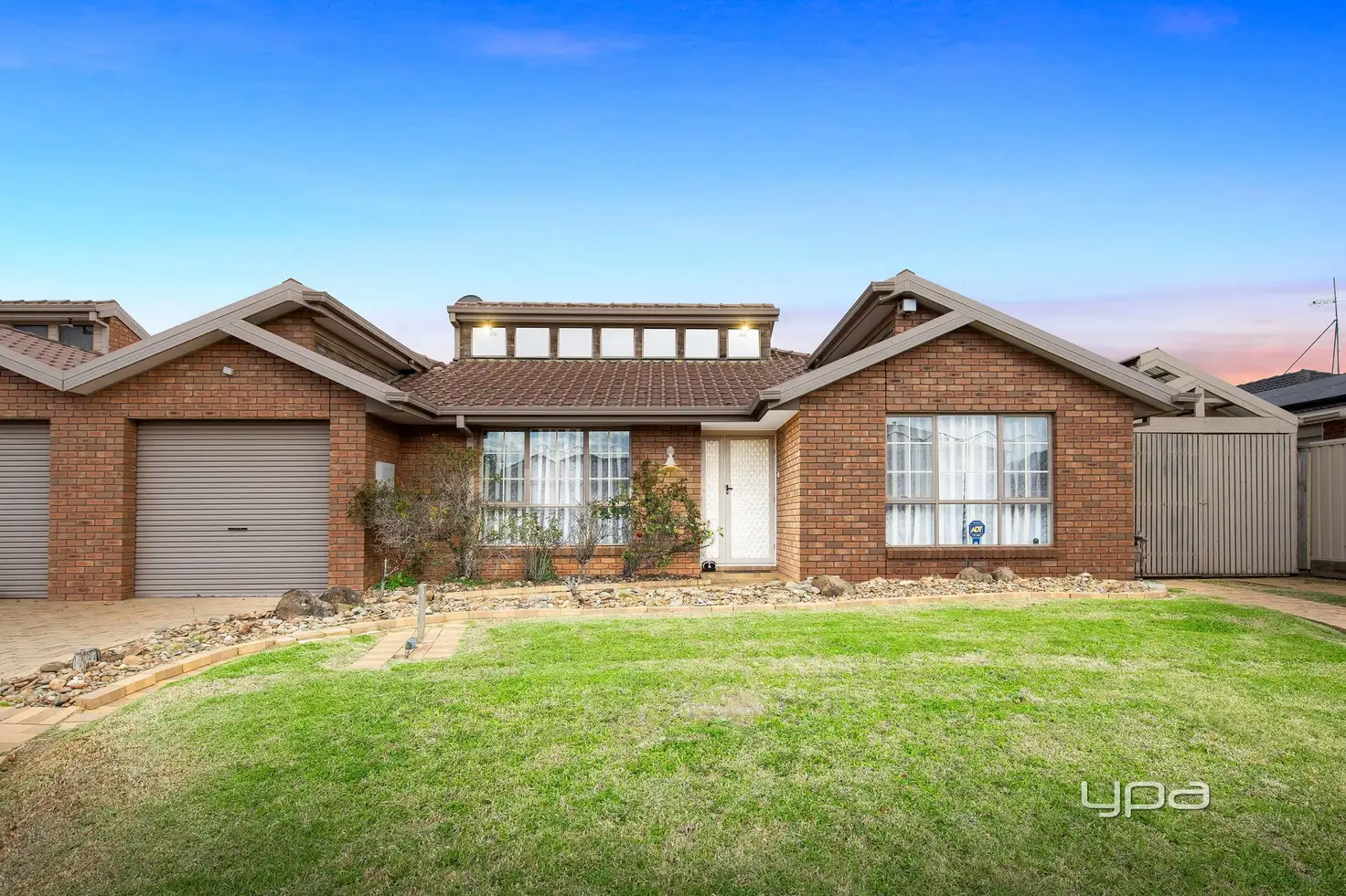 Main view of Homely unit listing, 2/19 Delbridge Drive, Sydenham VIC 3037