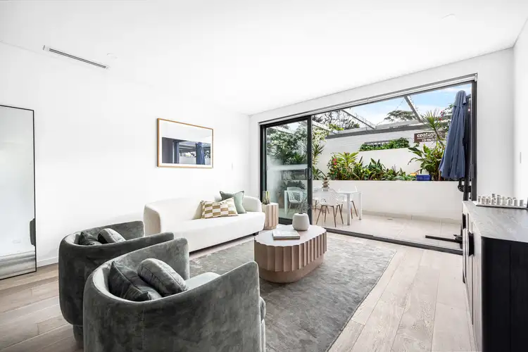 2/1 Eastbank Avenue, Collaroy NSW 2097