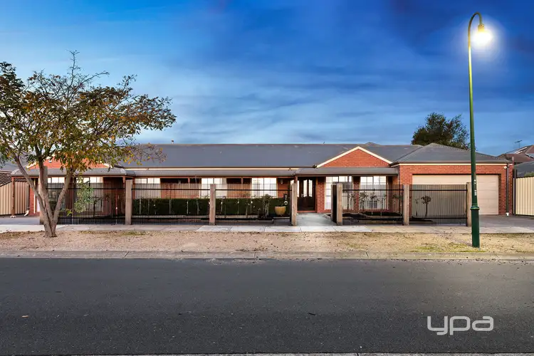 4 Bramshaw Crescent, Hillside VIC 3037